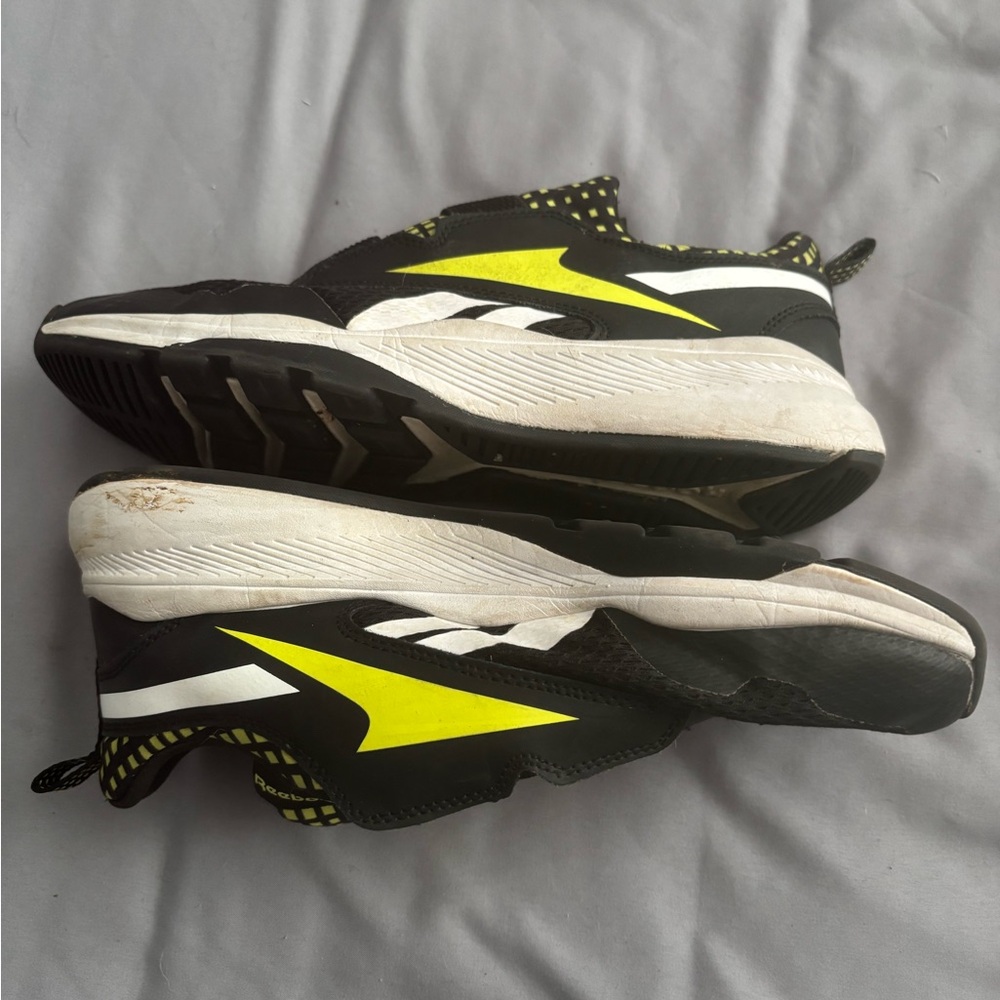 Reebok Men's Black and Neon Yellow Athletic Shoes